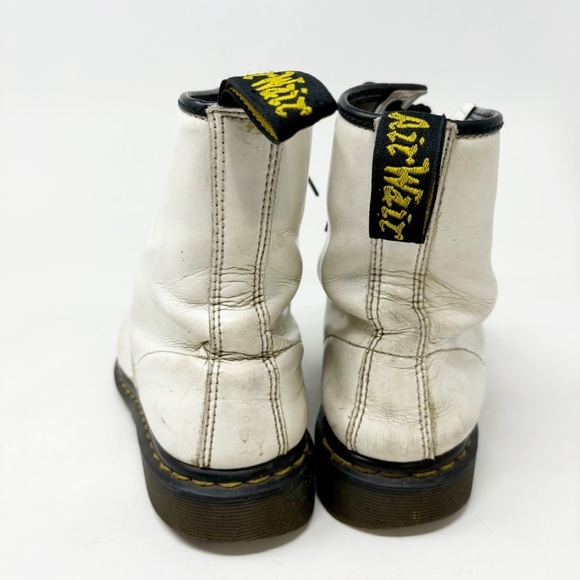 DOC MARTENS Women’s White 1460 Smooth Leather 8-Eye Boots Distressed Size W9 - Picture 9 of 13